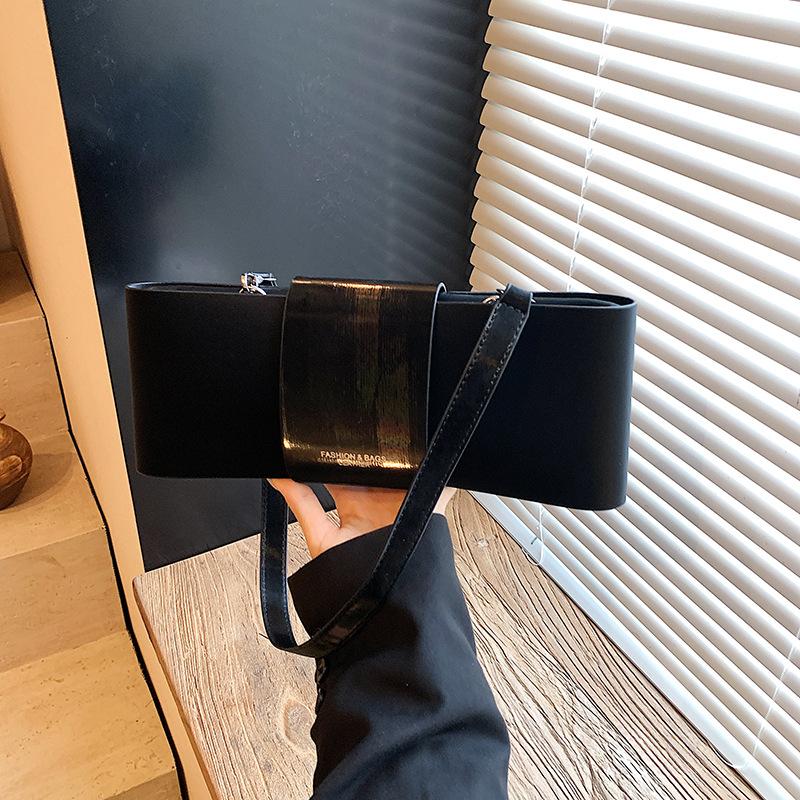 Niche Underarm Bag Women's New Trendy Fashion Small Square Bag Versatile Shoulder Bag Messenger Bag