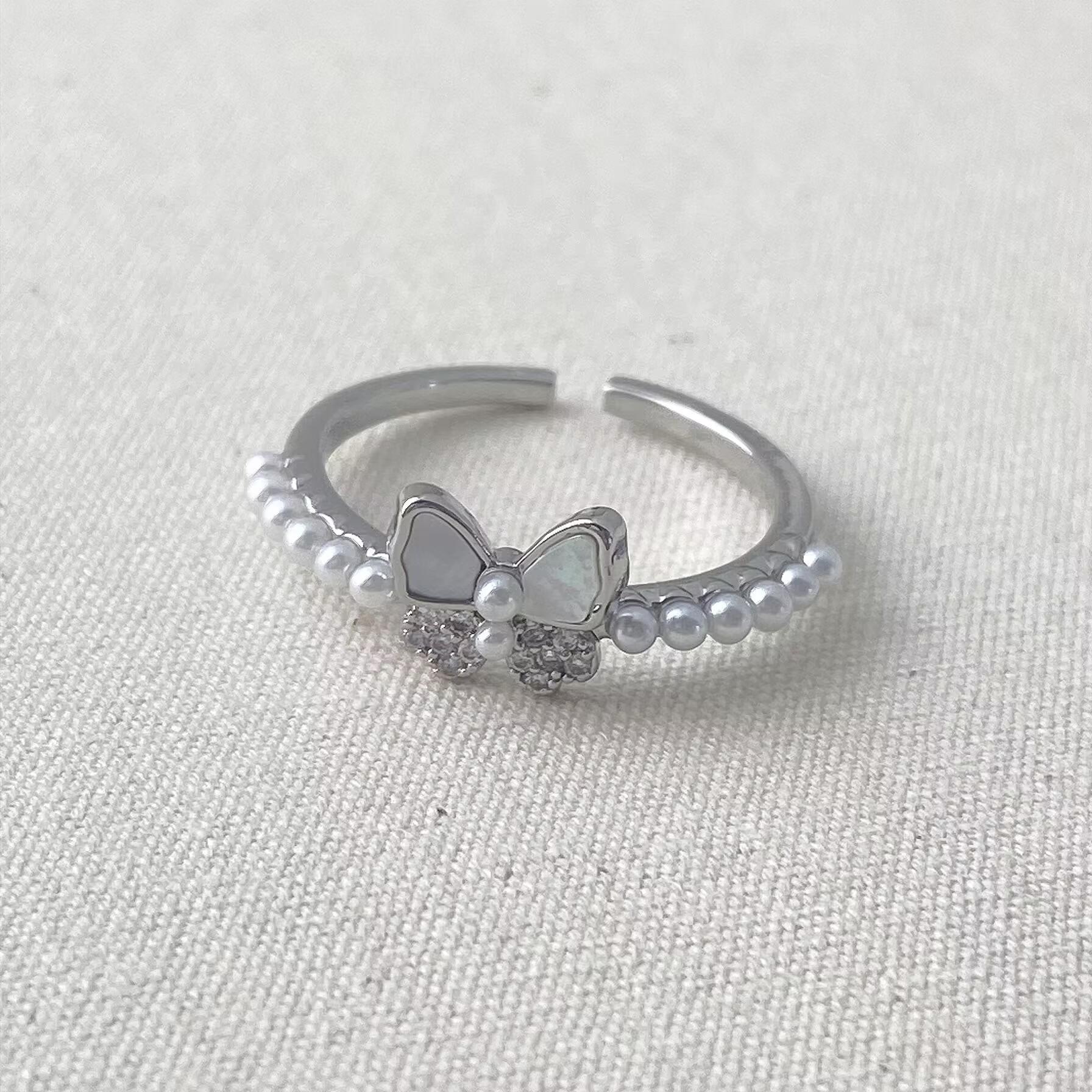 Korean-Style Micro-Paved Butterfly Pearl Ring, Elegant Design, Fashionable Open Ring for Women
