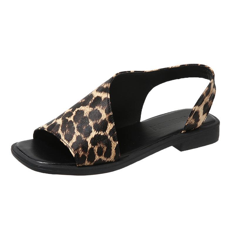 

Flat bottom casual foot sandals women s 2025 new outer wear large size square heel square head sand Roman cool slippers cross 41