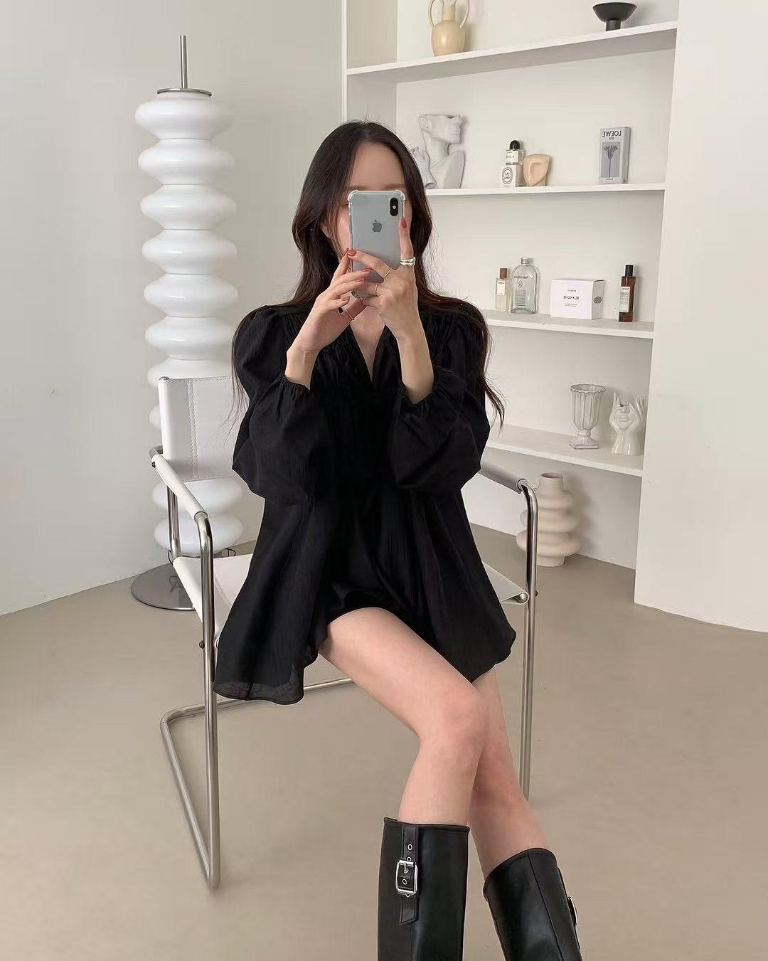 2026 Early Spring Korean V-neck Lace-up Puff Sleeve Chiffon Blouse One Size чёрный