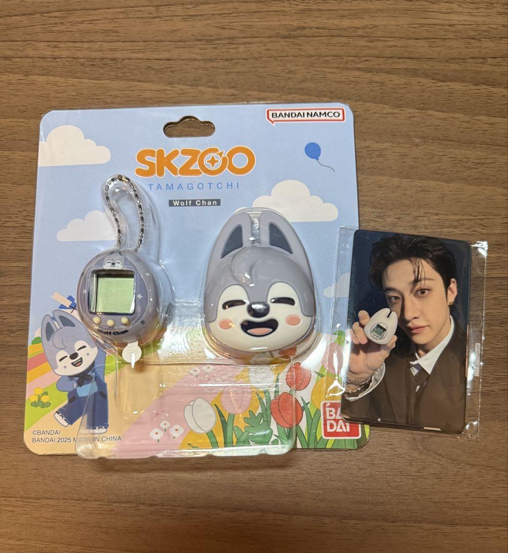 アイドル Stray Kids SKZOO TAMAGOTCHI Wolf Chan Stray Kids - SKZOO x TAMAGOTCHI Case Set - K PLACE