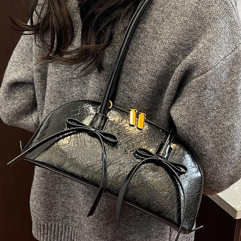 Autumn new baguette bag bow shoulder armpit bag women's new fashion bag bowling bag