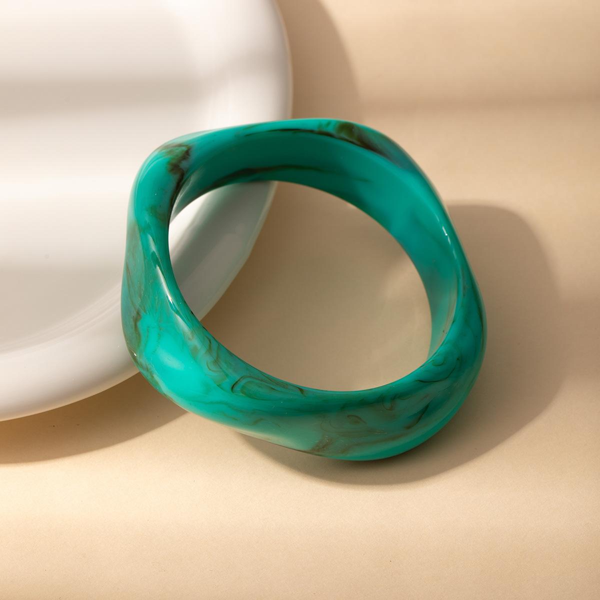 

Retro Special-Shaped Wide Square Acrylic Multi-Color Bracelet Multi-Color Exaggerated Design Sense Niche Jewelry