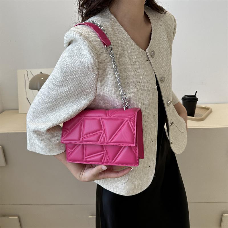 This Year's Popular New Foreign-style Casual Bag Plaid Chain Shoulder Messenger Bag 2025 Summer Small Square Bag Texture Tide