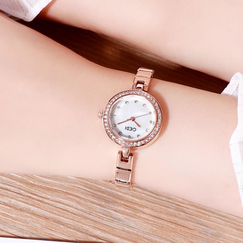 

Light Luxury Medieval Women S Watch, Exquisite Diamond-Encrusted Small Temperament Bracelet Watch, Women S High-End Waterproof Quartz Watch