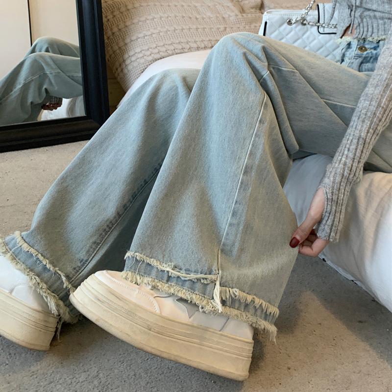 Retro High-Waist Light Blue Wide-Leg Jeans for Women - Autumn/Winter 2023