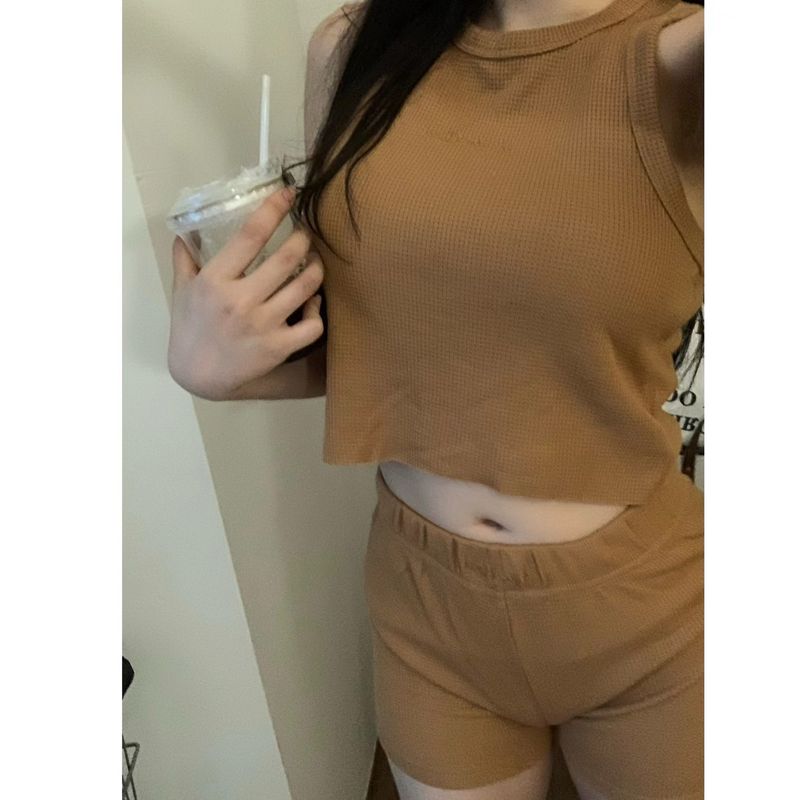 

Foreign Trade Order Adi * Embroidered Letters Thin Waffle round Neck Vest + Elastic Waist Shorts Set Caramel Brown shorts M
