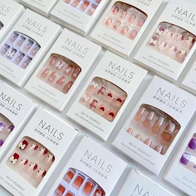 Künstliche Nägel – Nageltips & künstliche Nägel