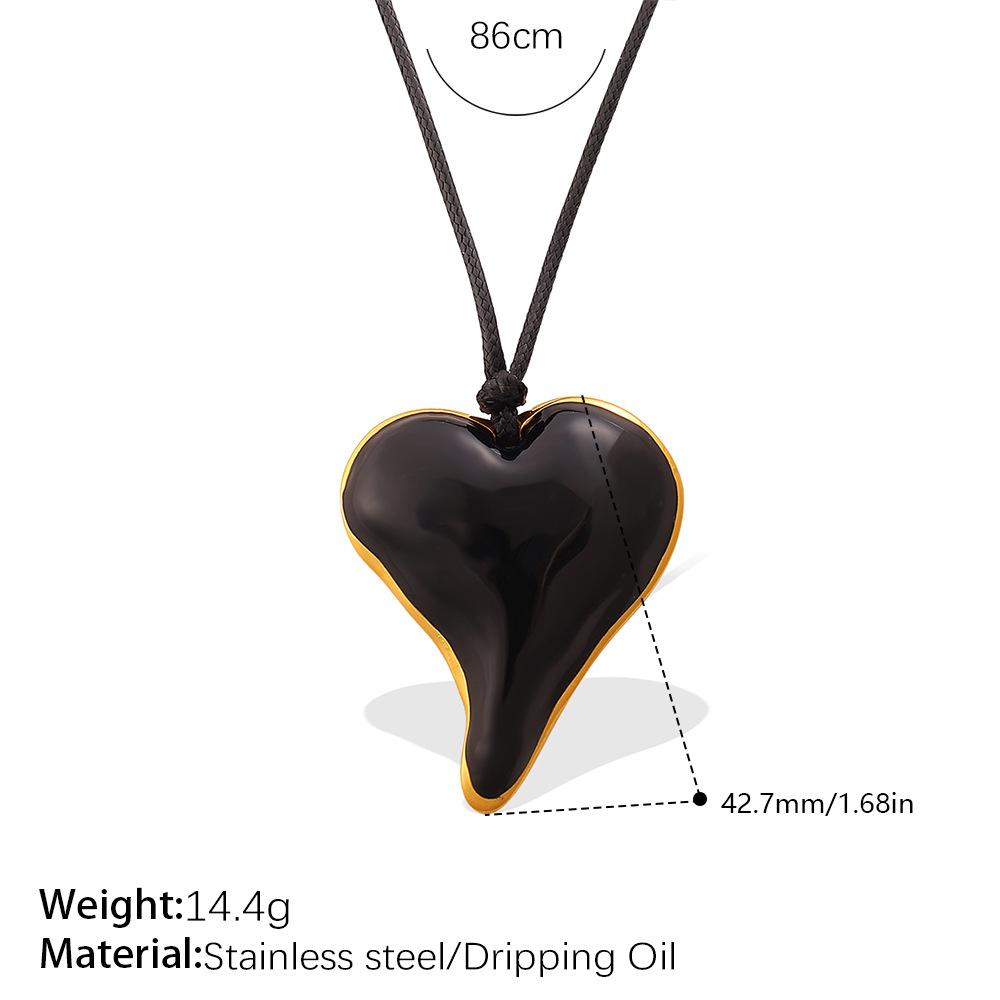 

Winter versatile retro wind black rope necklace love butterfly pendant personality niche design sweater chain women