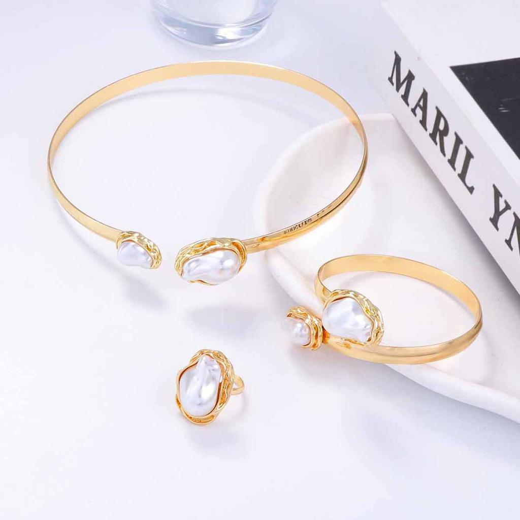 A Light Luxury, High-end Design Sense, Irregular-shaped Imitation Pearl, Exaggerated Opening Necklace, Bracelet, Ring and Women's Set