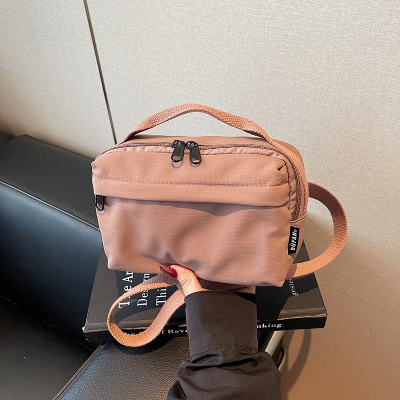 Lightweight Small Bag, Autumn And Winter Women S Commuter Messenger Bag, Nylon Cloth Casual Shoulder Bag, Mobile Phone Bag. розовый