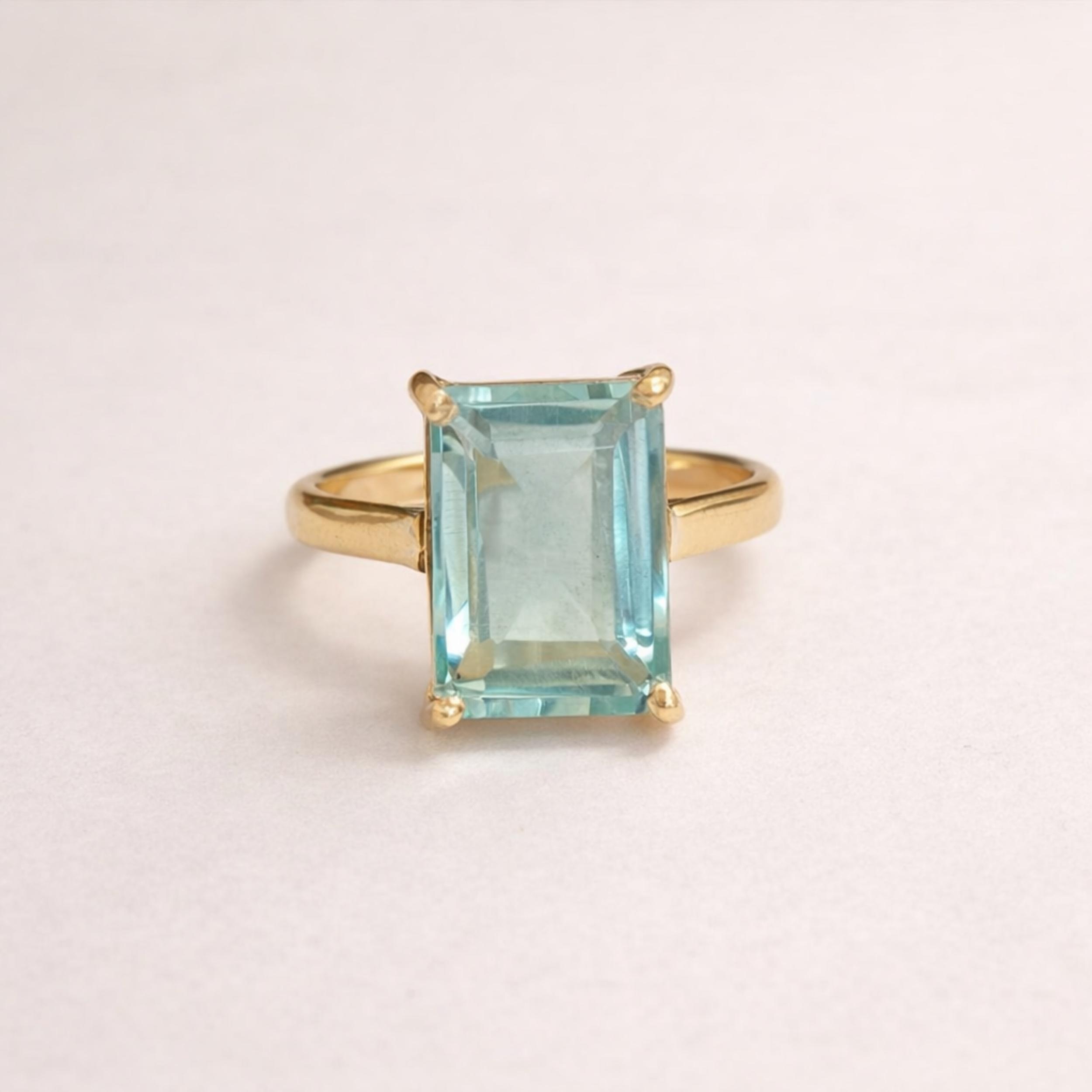 

Кольцо с драгоценным камнем Аквамарин – Латунное кольцо изумрудной огранки, Минималистичное акцентное украшение, Знак рождения марта 4