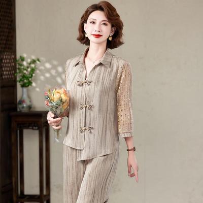 Abiti e completi – Completi con pantaloni