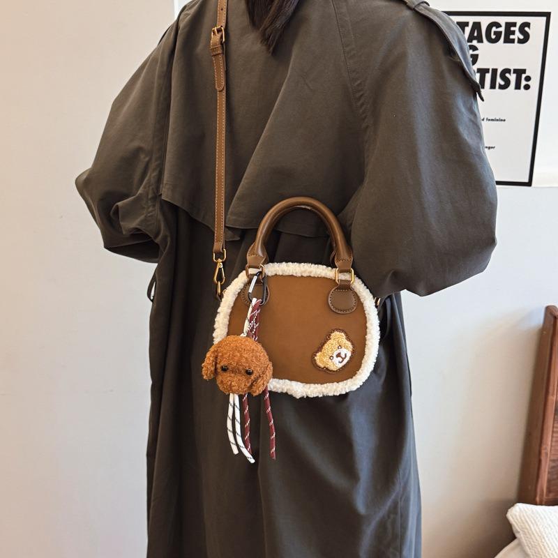 Trendy plush shoulder bag autumn and winter new lamb wool messenger small square bag casual versatile portable women's bag