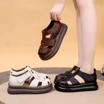 Sac tête en cuir véritable souple sandales romaines pour femmes été 2025 nouvelles chaussures à plateforme compensée cage de cochon semelle épaisse lumière niche femmes cool