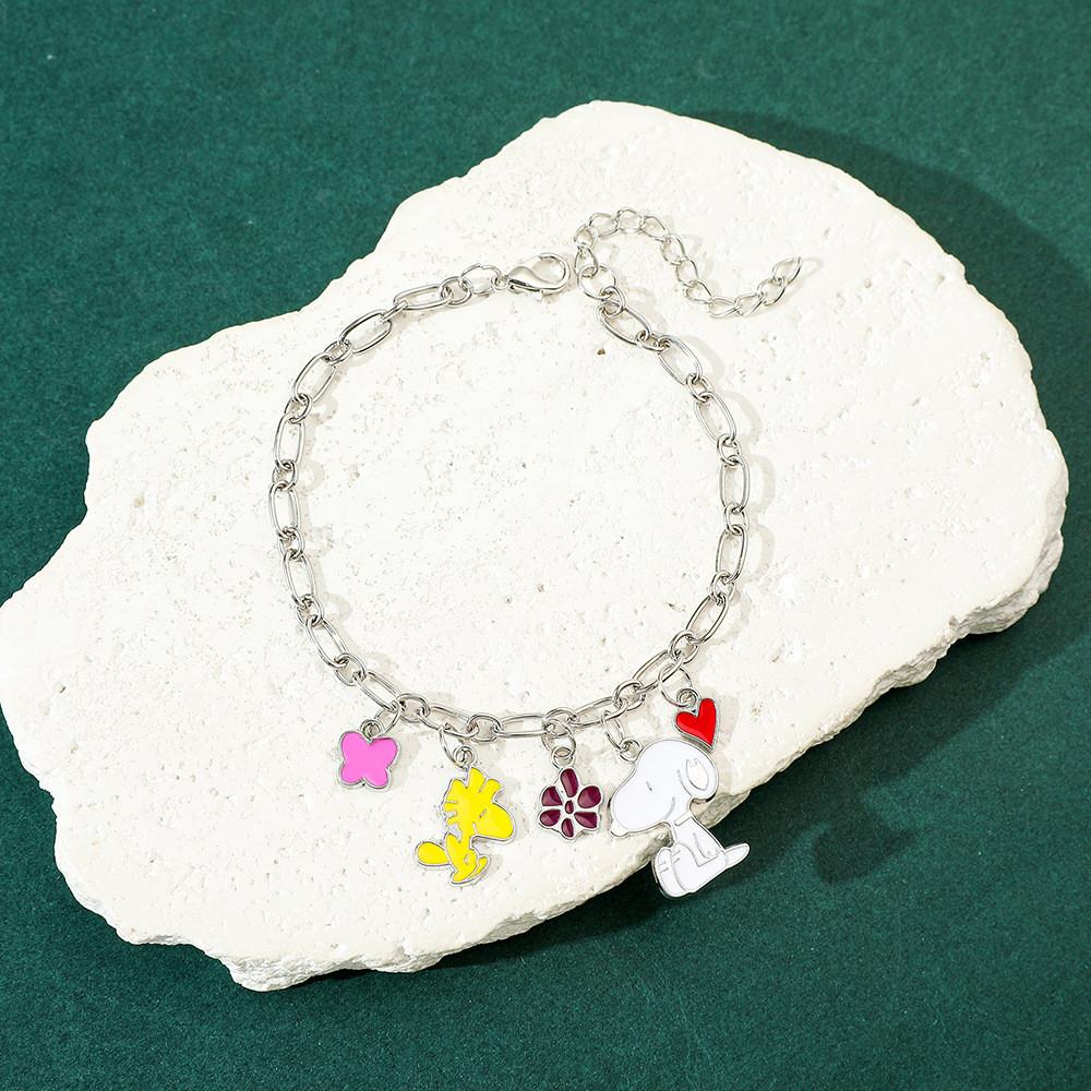 Snoopy Hand Chain Cartoon Jewelry With Zinc Alloy Pendant For Gift Sale Events