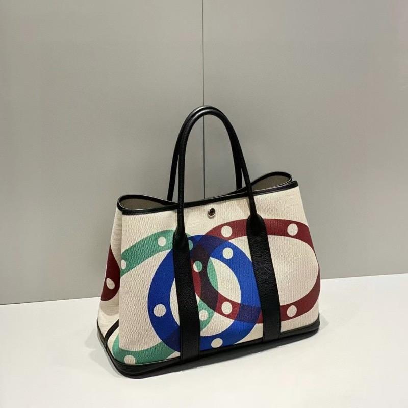 Winter Graffiti Art Canvas Top Grain Leather Tote Bag Large Crossbody Handbag