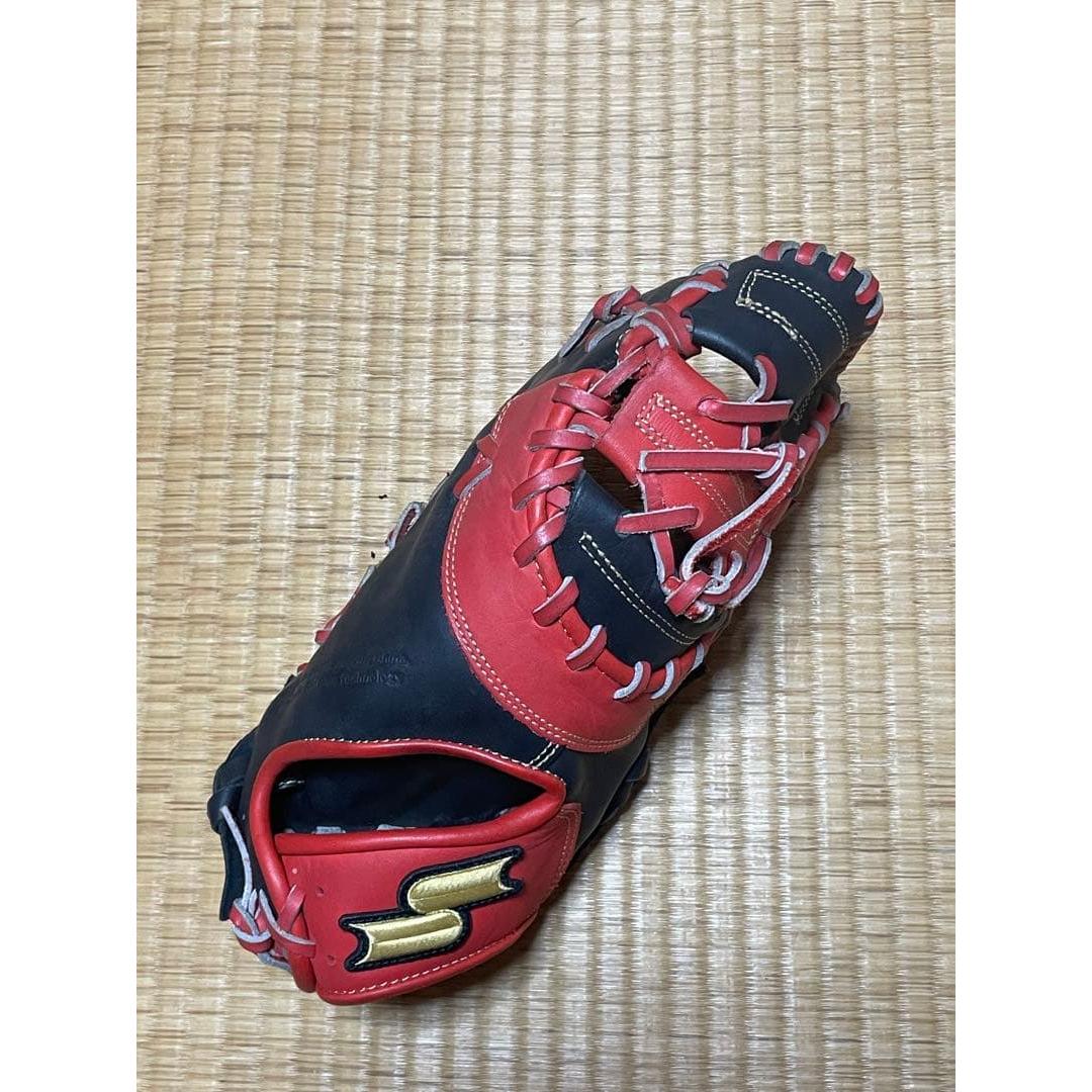 Used SSK soft glove first mitt