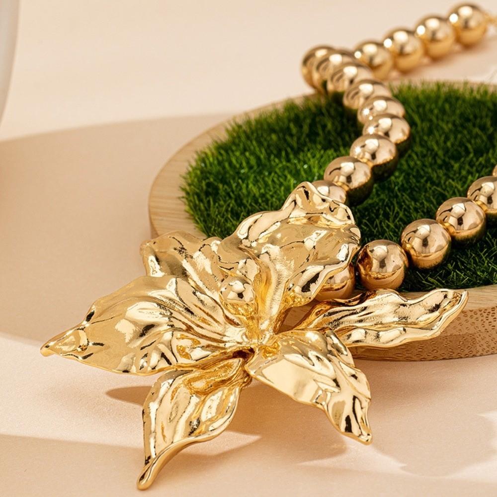 Stereoscopic Large Volume Flower Pendant Wrinkled Flowers Pendant Necklace Daily Occasion