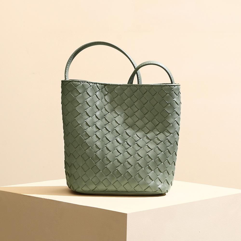 Hand-woven Leather Bag, Retro Commuting Niche Bucket Bag, Korean-style High-end Leather Single-shoulder Handbag