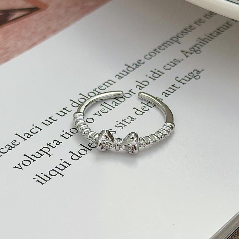 Ballettmädchen Schlichter Schlichter Ring Geometrischer Öffnungsring Modischer Persönlichkeits-Schlichter Kalter Stapelbarer Wind Zeigefingerring