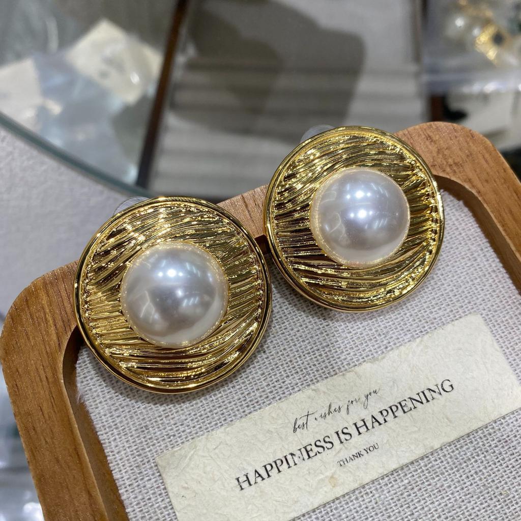 Wind Electroplated 22K Gold Texture Round Pearl Large Earrings Simple And Exaggerated High-End Ear-Sensitive Jewelry