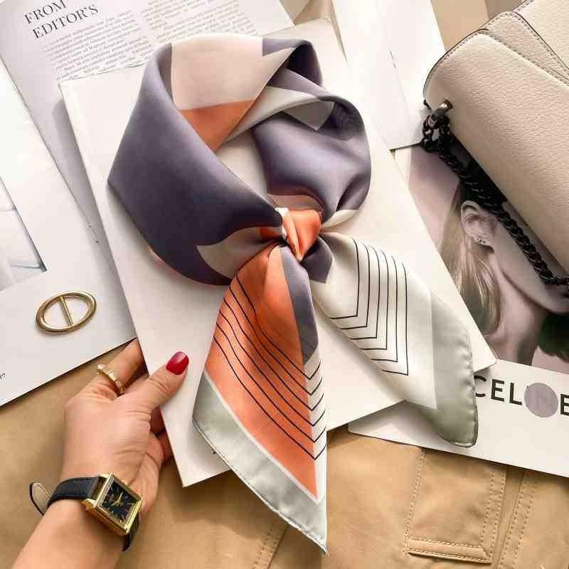 Luxury Chain Print Silk Square Scarf Women Soft Satin Silk Thin Neck Scarf Fashion Sunscreen Headscarf Woman 70x70cm