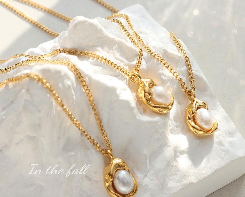 Gold-Plated Titanium Steel Cuban Chain Necklace with Freshwater Pearl Irregular Pendant.