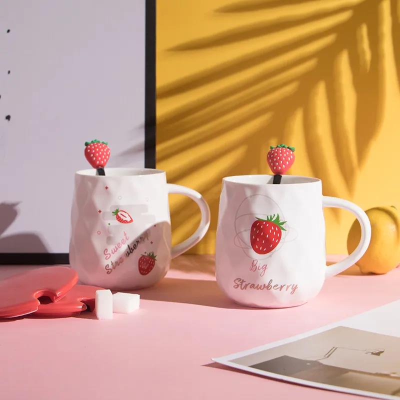 Keramický šálek s víčkem Dámské a mužské šálky na kávu a čajové šálky na pitnou vodu pro domácnost Keramický šálek s víčkem Lžíce