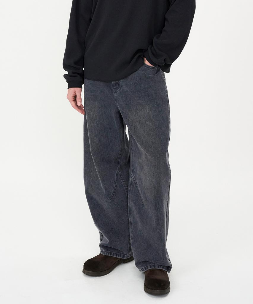 INSILENCE Chain Twill Balloon Fit Denim Pants Washed Black