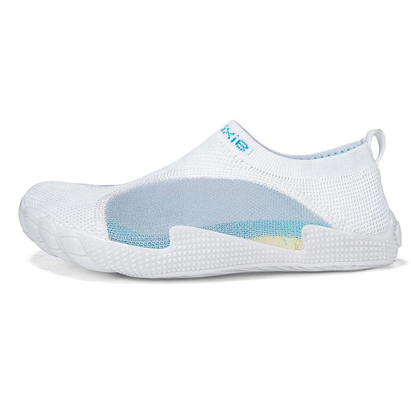 

Unisex Anti-Slip Water Shoes for Beach and Outdoor Activities - Skin-Friendly and Cut-Resistant 39