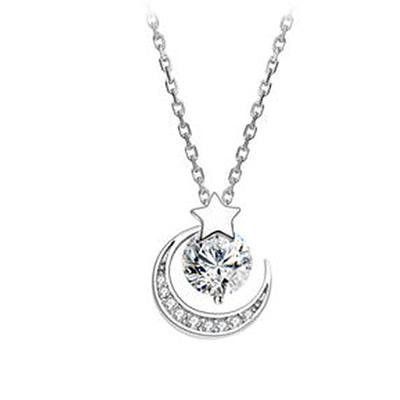 Korean Version of the Moon Necklace Female Girlfriend Clavicle Chain Simple Temperament Flash Drill Star Pendant