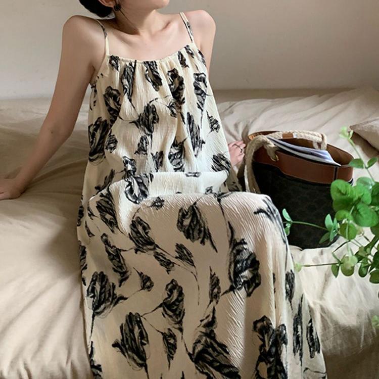 Sukienka damska Halter Niche Design Backless Mięso Ukrywające Cienkie Swobodne Senior Halter Sukienka Plus Size