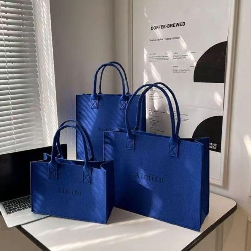 

High-End Women s Large Capacity Felt Tote and Souvenir Gift Bag