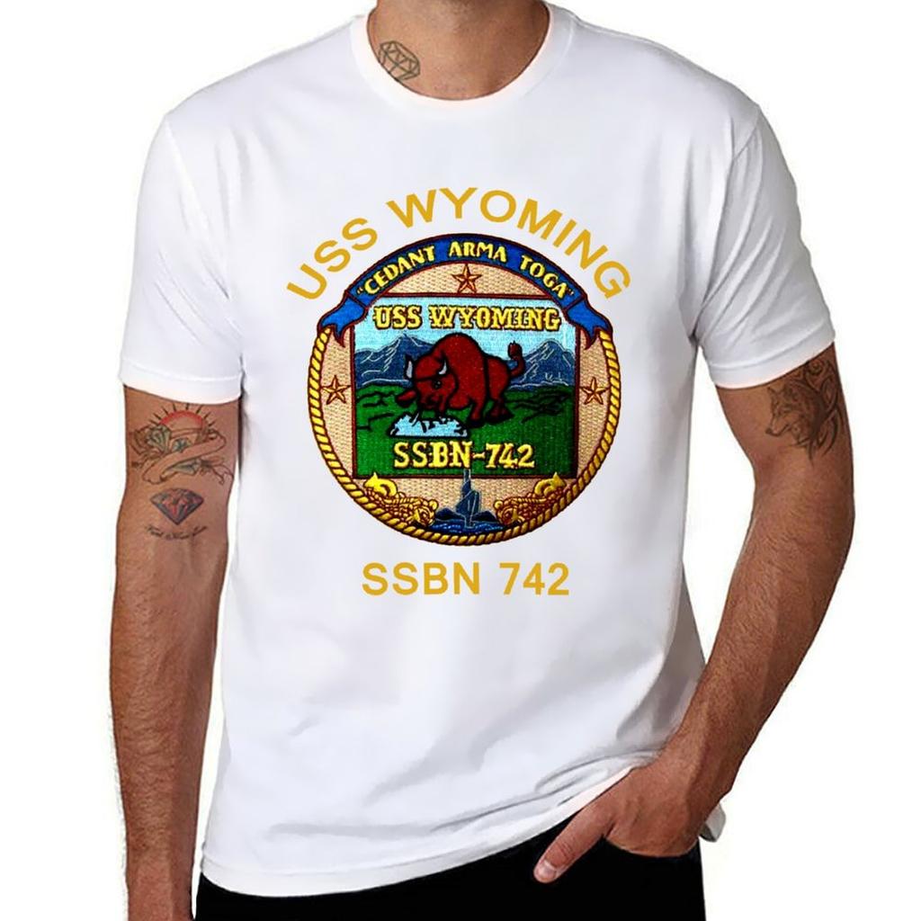 USS Wyoming (SSBN742) Crest for Dark Colors TShirt Classic Graphic Short Sleeve Top