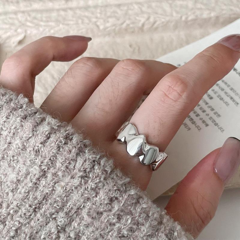 

Регулируемое открытое современное кольцо для женщин, шикарный нерегулярный дизайн с бусинами, из серебристого и медного материала, идеально для эффектного модного образа