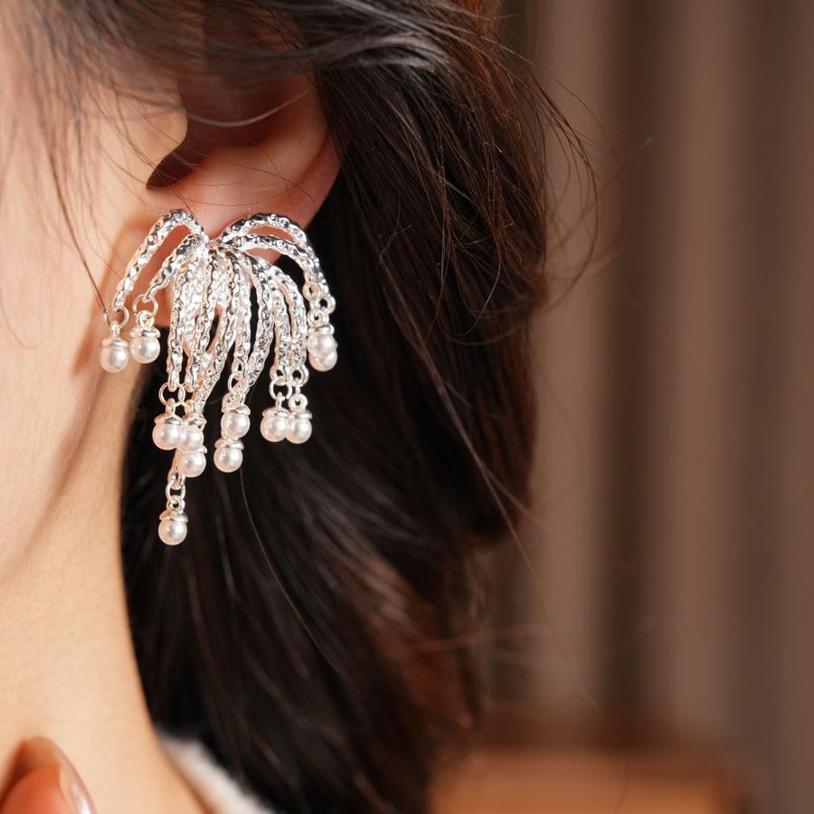 18k Gold Plated Firework Pearl Ear Clips - Elegant, Versatile & Luxurious Design