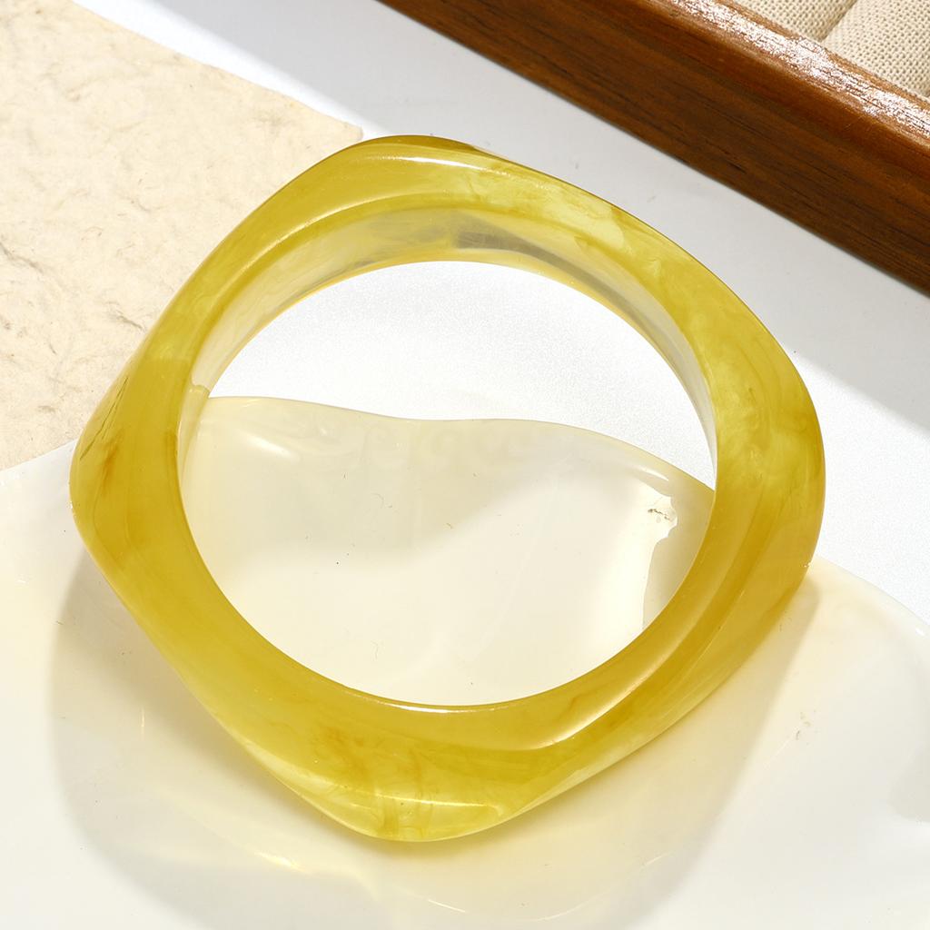 European and American geometric smudge coffee bracelet resin arc bracelet niche design student girlfriend jewelry women