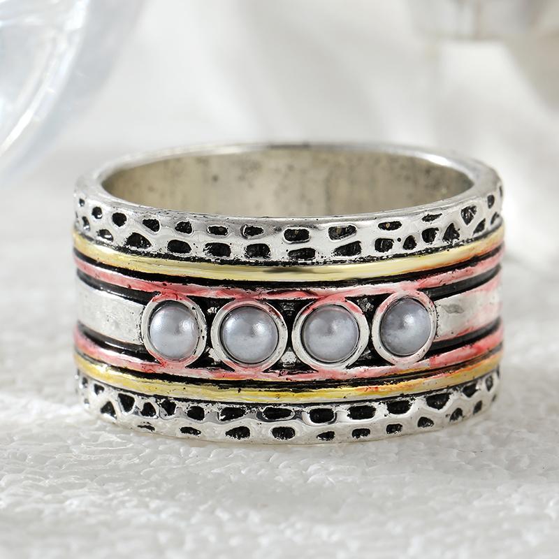 Vintage Inlaid Imitation Pearl Women's Ring Design Three Color Geometry Daily Wear Party Jewelry Anniversary Gift