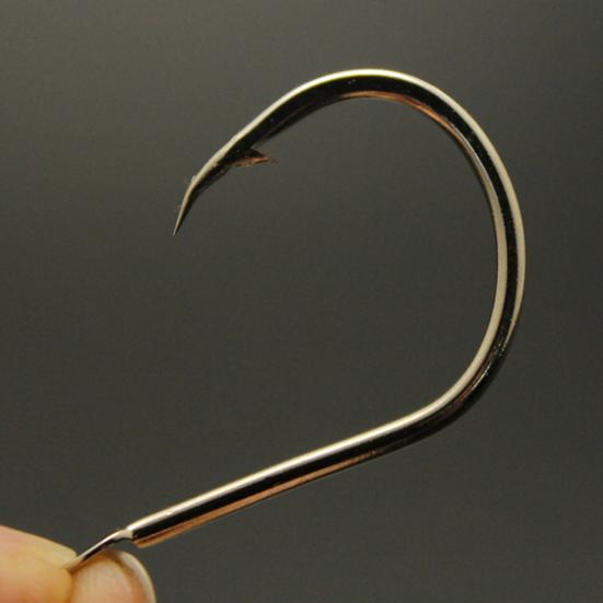 200Pcs Strong Carbon Steel Sharp Single Fish Fishing Hooks Bait Tackle Tool