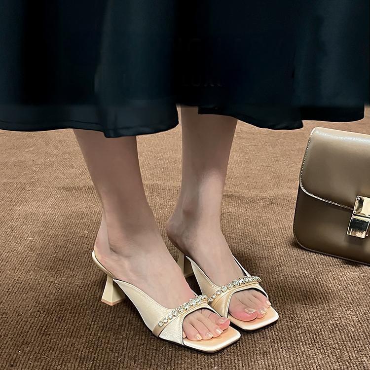 Square head French high heels women's 2025 small fragrant style with skirt rhinestone high heels slippers outer wear temperament thick heel sandals
