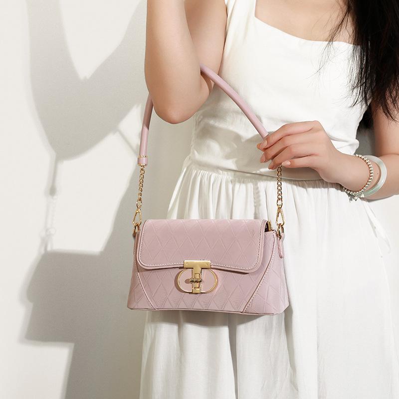 2026 Spring/Summer New Niche High-End Diamond Pattern Underarm Bag Fashionable Baguette Bag Handheld Shoulder Crossbody Small Square Bag