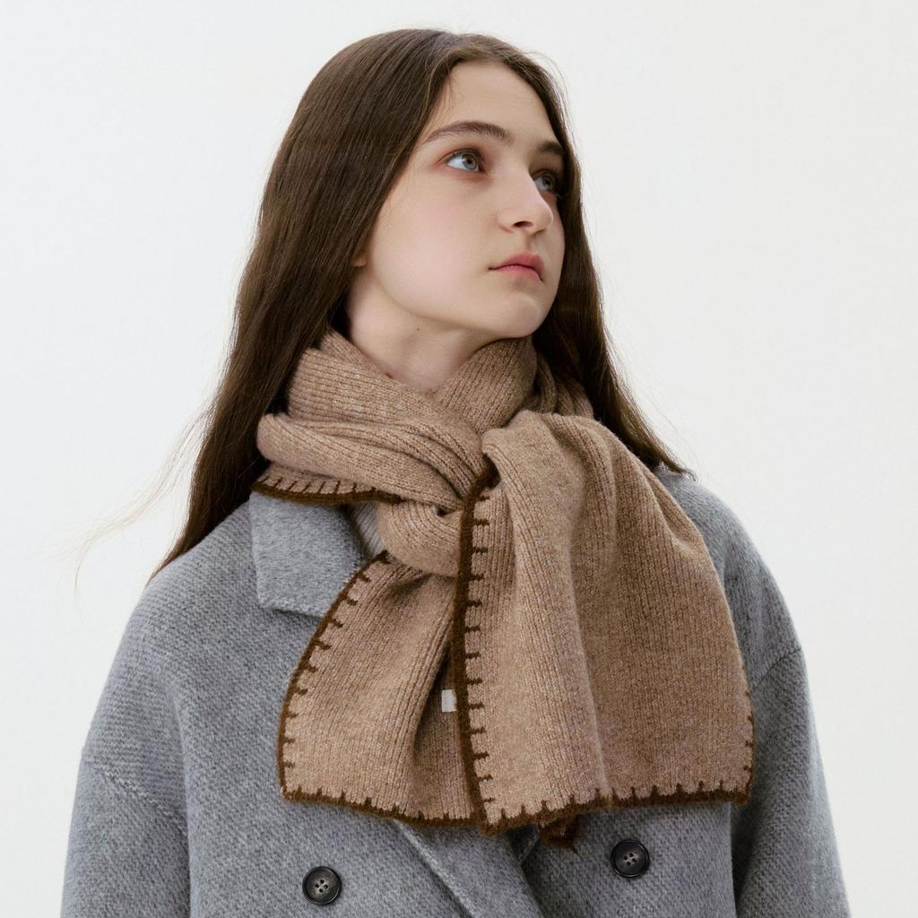 Japanese and Korean Atmosphere Versatile Knitted Scarf Women's Autumn and Winter Edge Lock Design Warm Neck Protection Trend Scarf Soft Shawl