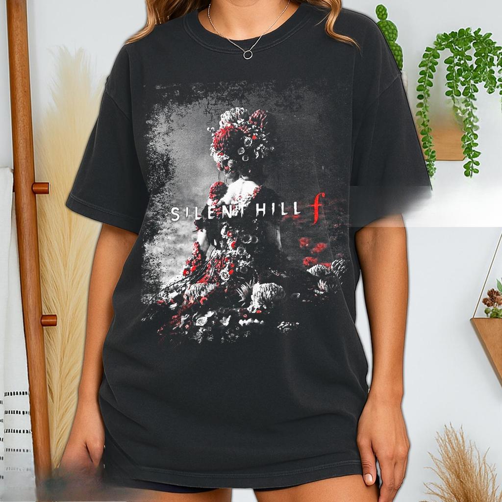 New  Horror GameSilent Hill F Graphic Printed Tshirt Gaming Lover Unisex T Shirt Vintage Men Women Cotton Tee Harajuku Y2k Tops