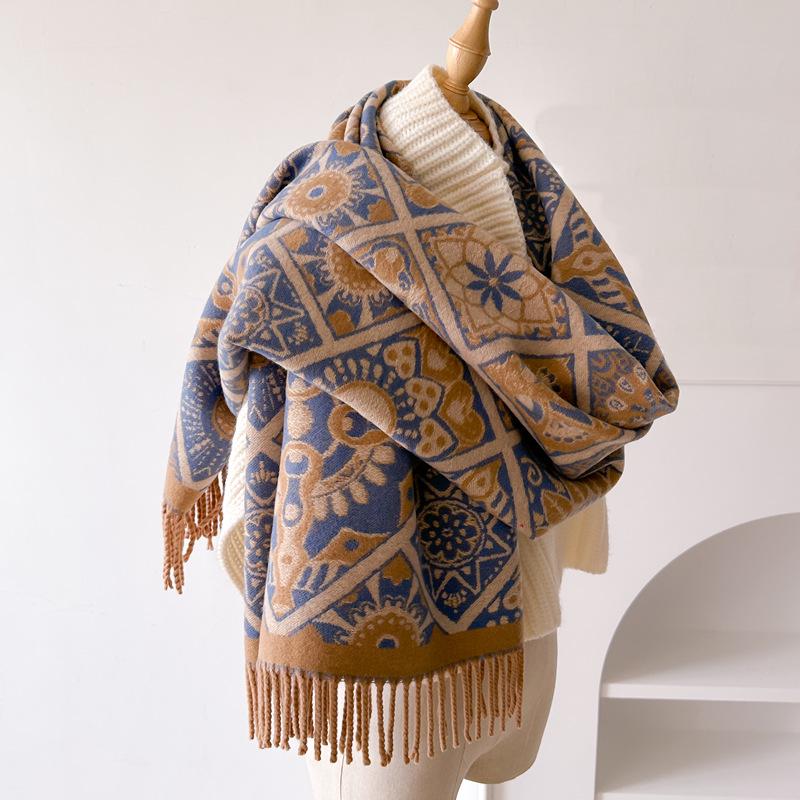 Women's Ethnic Bohemian Shawl: High-End, Thickened, Warm Jacquard Snood Scarf for Autumn and Winter