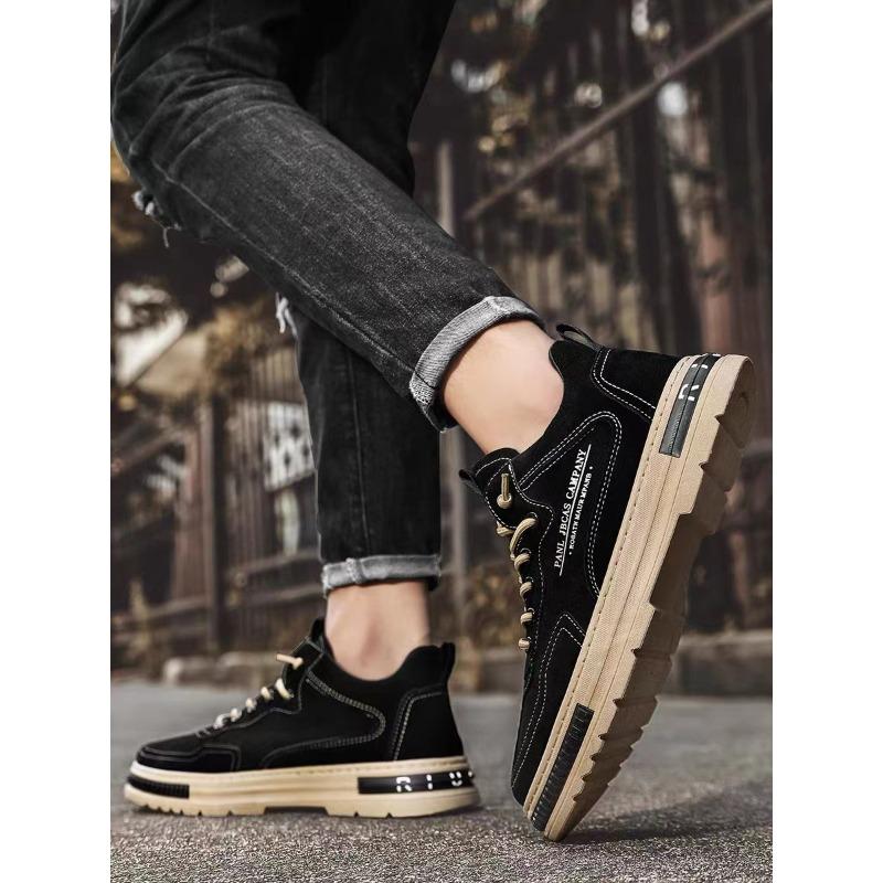 Men's Autumn Breathable Waterproof Wear-Resistant Versatile Work Safety Shoes With Thick Soles.