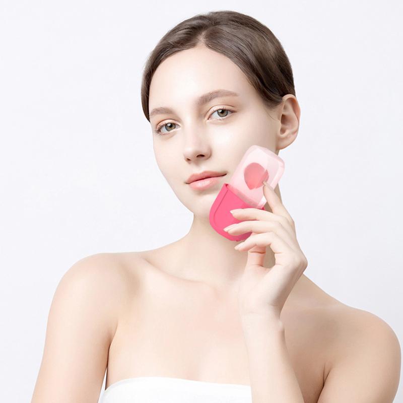Silicone Face Ice Roller Mold 1PCS Beauty Massager for Anti Puffiness and Skin Tightening at Home