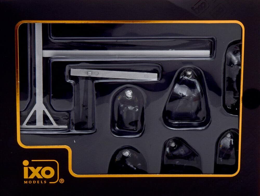 Ixo Pit Stop Mechanic Set Mechanic Struts (6 Figures, & Cables, Blue)