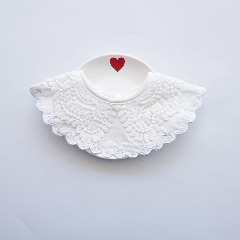 

Кружевной круглый детский нагрудник, хлопковый детский слюнявый кружевной нагрудник с искусственным воротником и галстуком, нагрудники для девочек белый