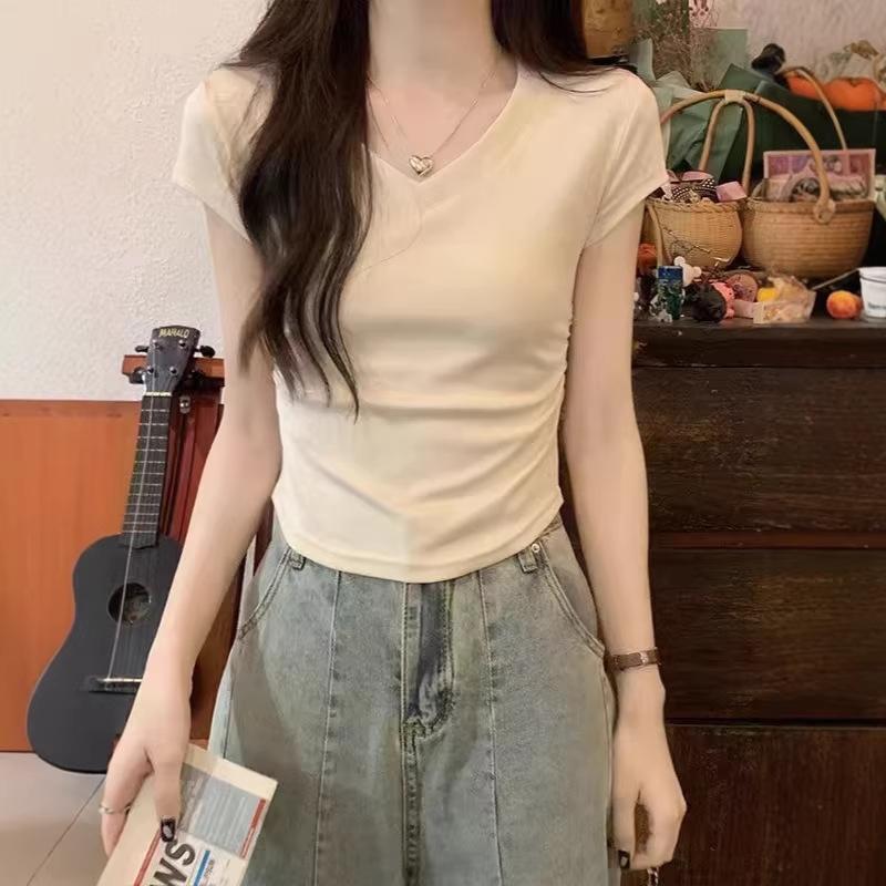Korean shoulder v-neck short-sleeved t-shirt women's spring summer design feeling waist fold thin short Spice Girl top